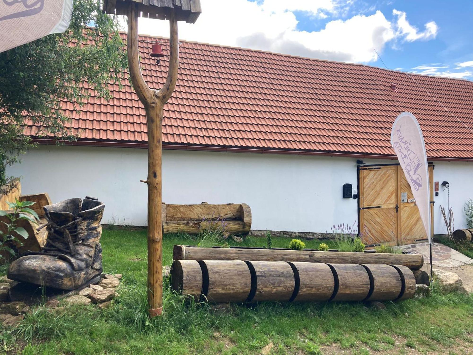 Statek Derava Bota